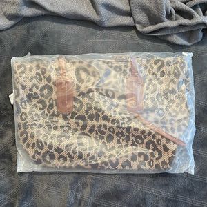 Leopard print tote bag